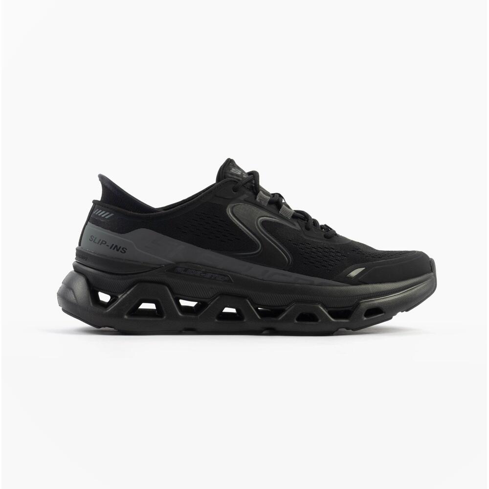SKECHERS picture