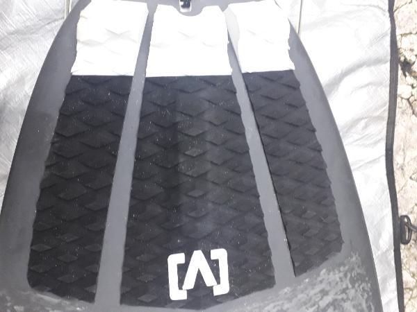 Tussen Particulieren - SHORTBOARD 900 5'10" 33 L met 3 FCS1 vinnen + zwarte pad 5/5