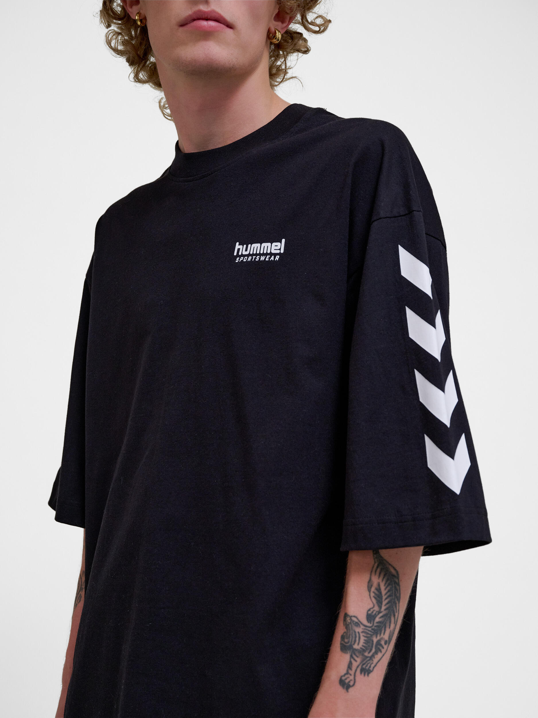 T-shirt oversize Hummel Willy SW 6/7