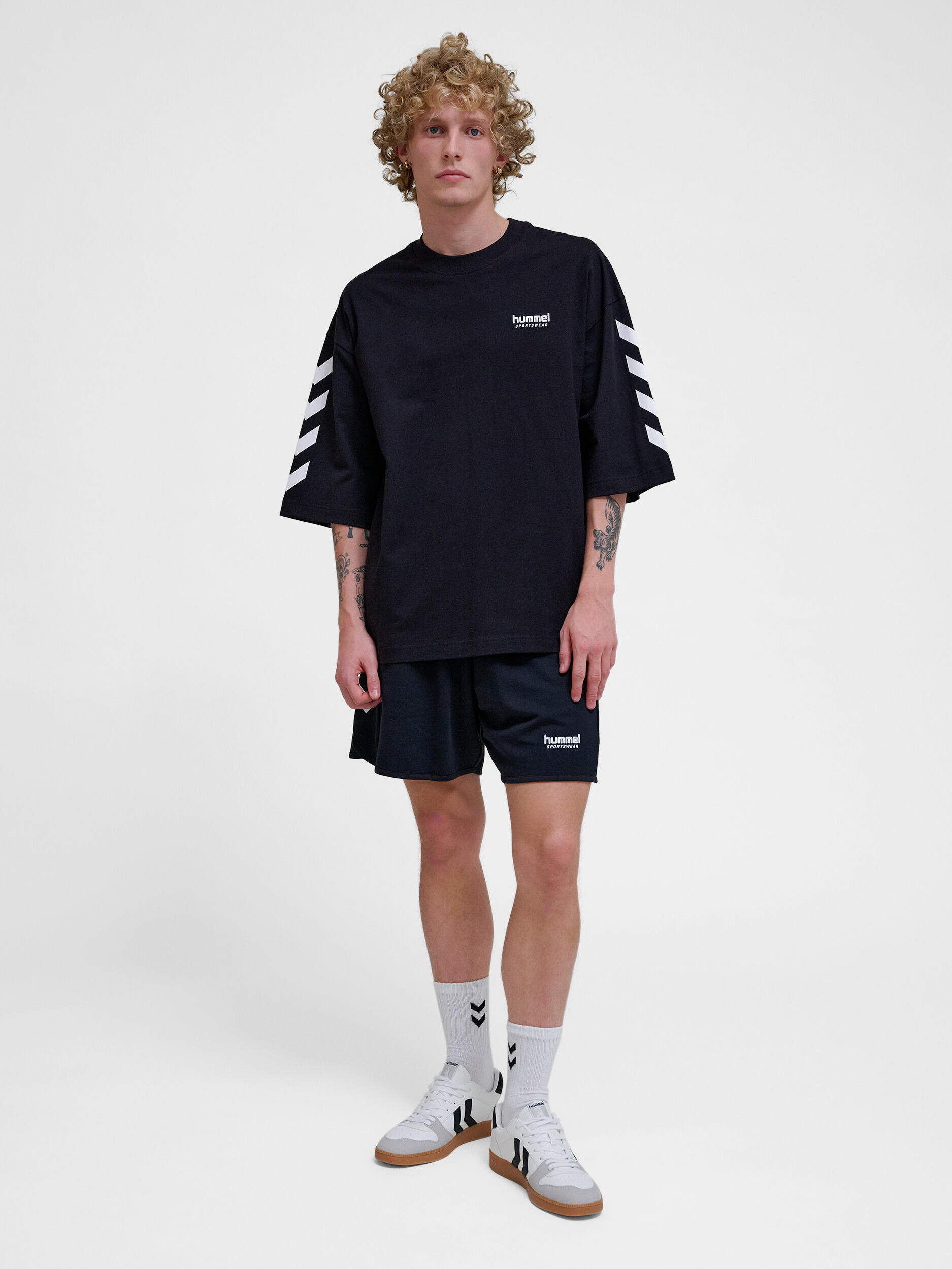 T-shirt oversize Hummel Willy SW 4/7