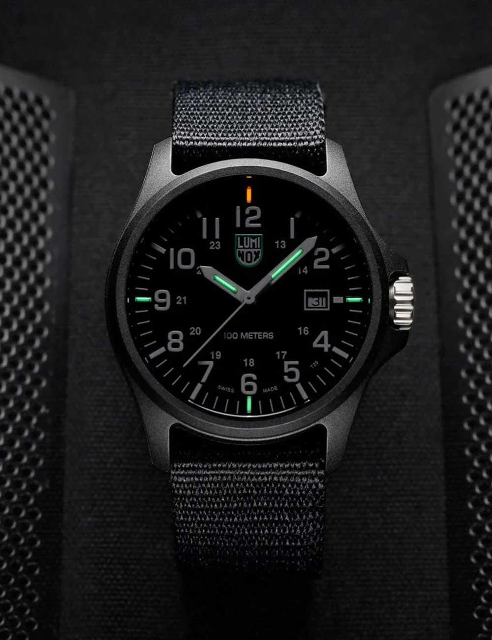 Luminox X2.2401.NB, Quartz, 45mm, 10ATM 3/4