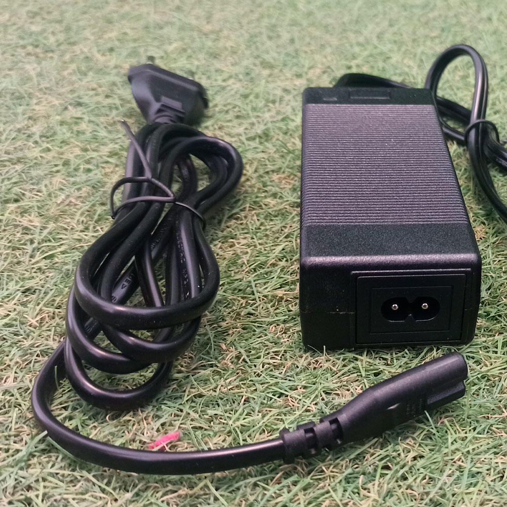 Transformador IP65 para nevera portátil EZA 4/6