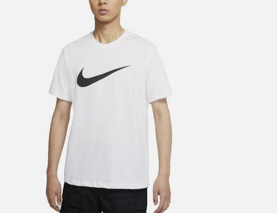T-shirt Nike Sportswear Swoosh da uomo