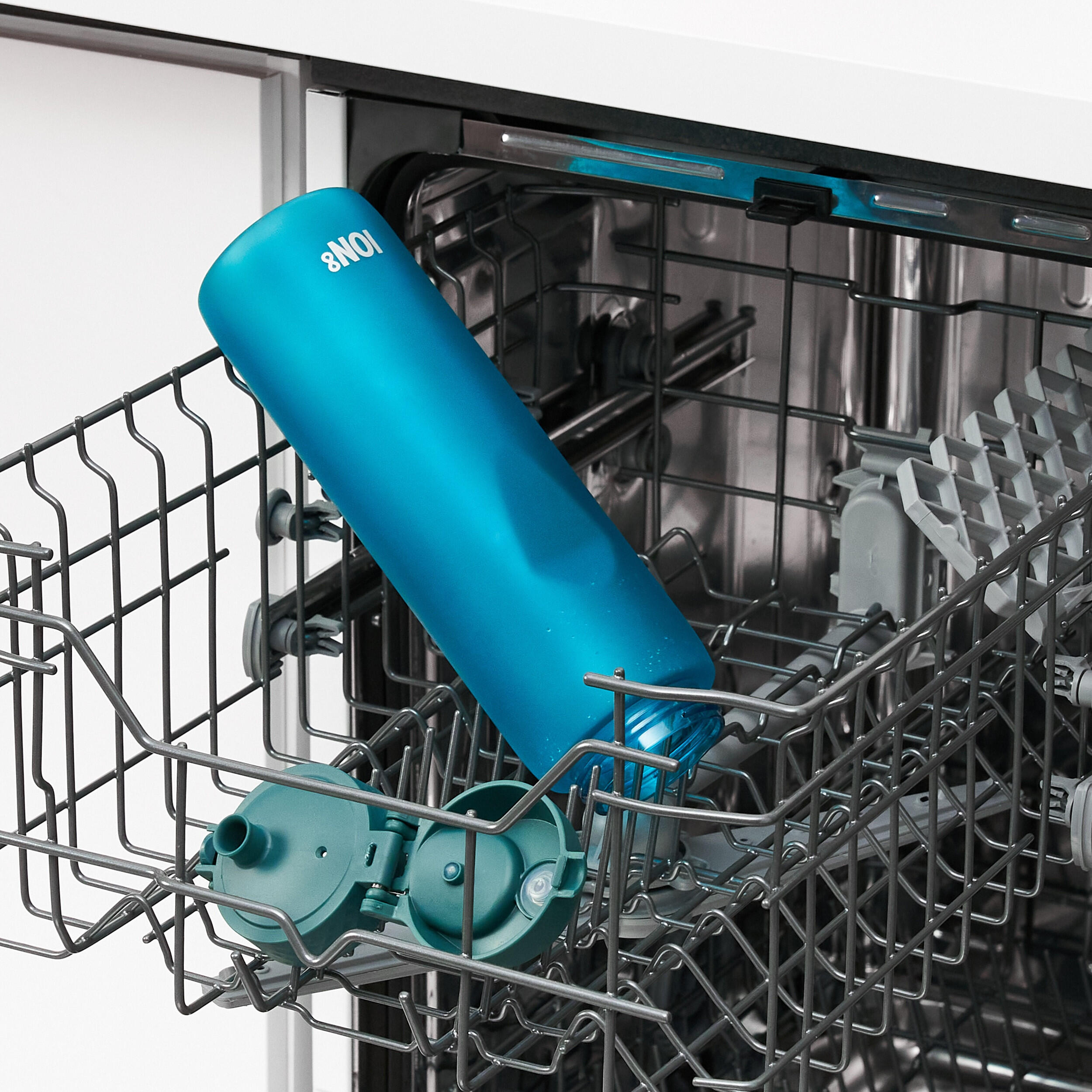 Duży bidon 1L ION8 BPA Free 6/8