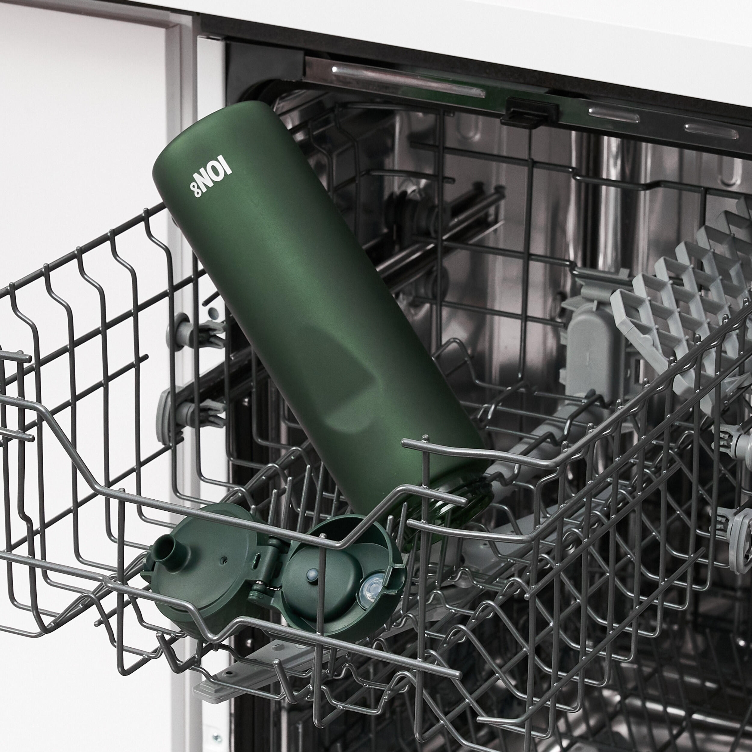 Duży bidon 1L ION8 BPA Free 6/8