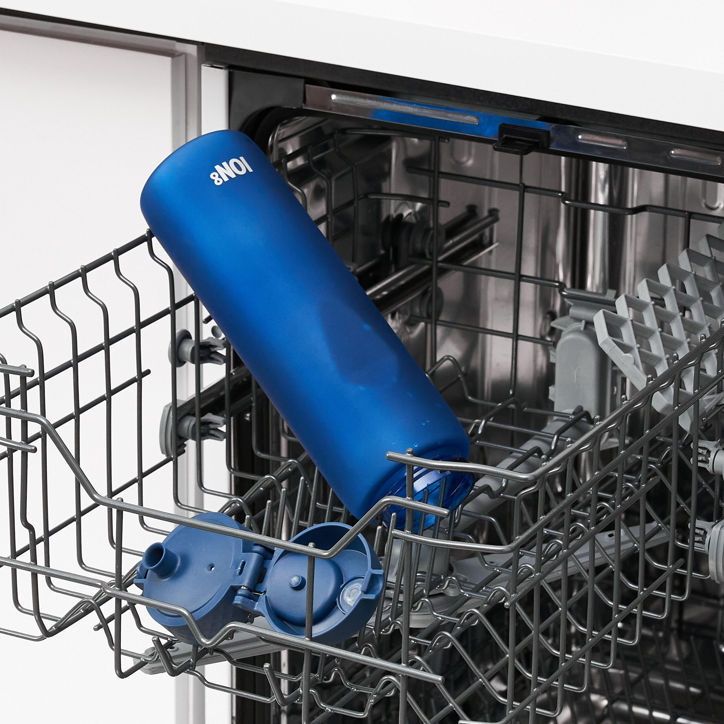 Duży bidon 1L ION8 BPA Free 6/8