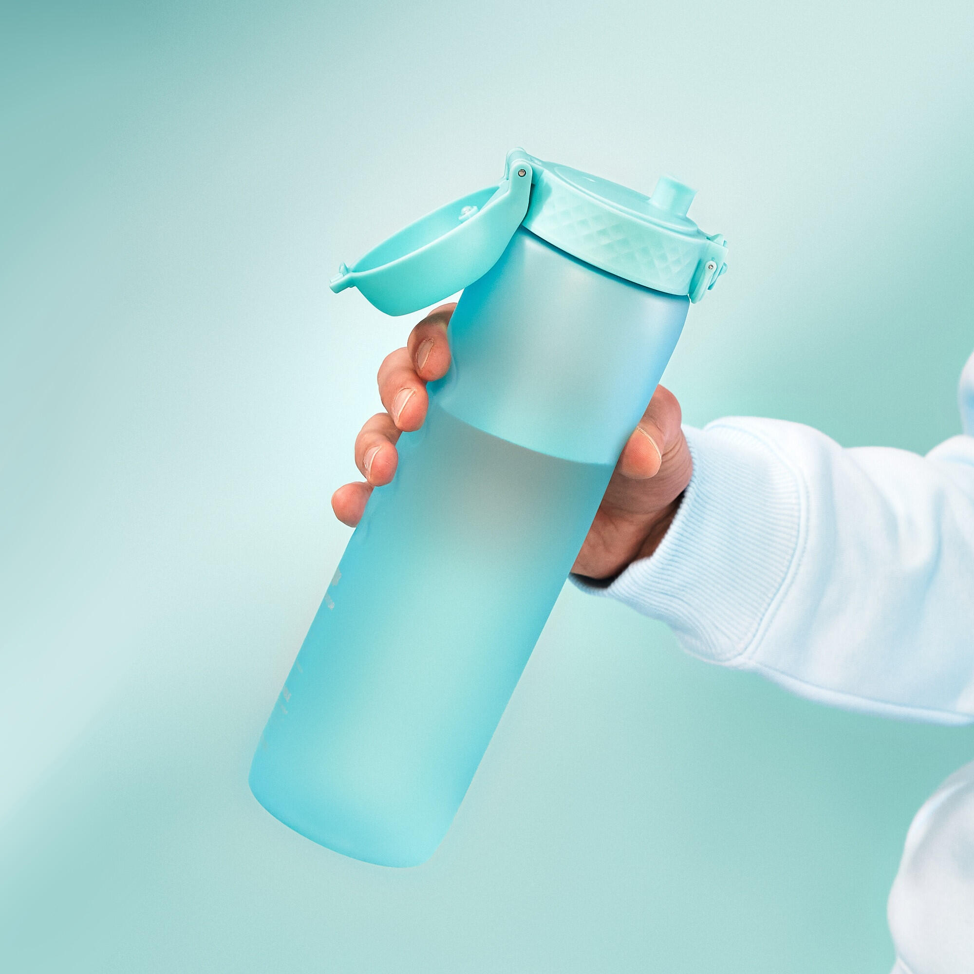 Butelka motywacyjna z miarką ION8 MOTIVATOR BPA Free 3/8