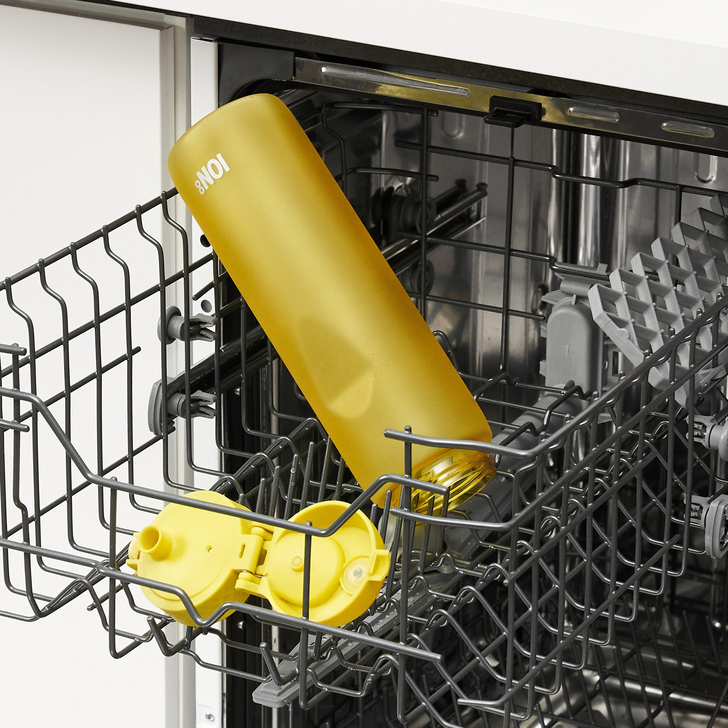 Duży bidon 1L ION8 BPA Free 6/8