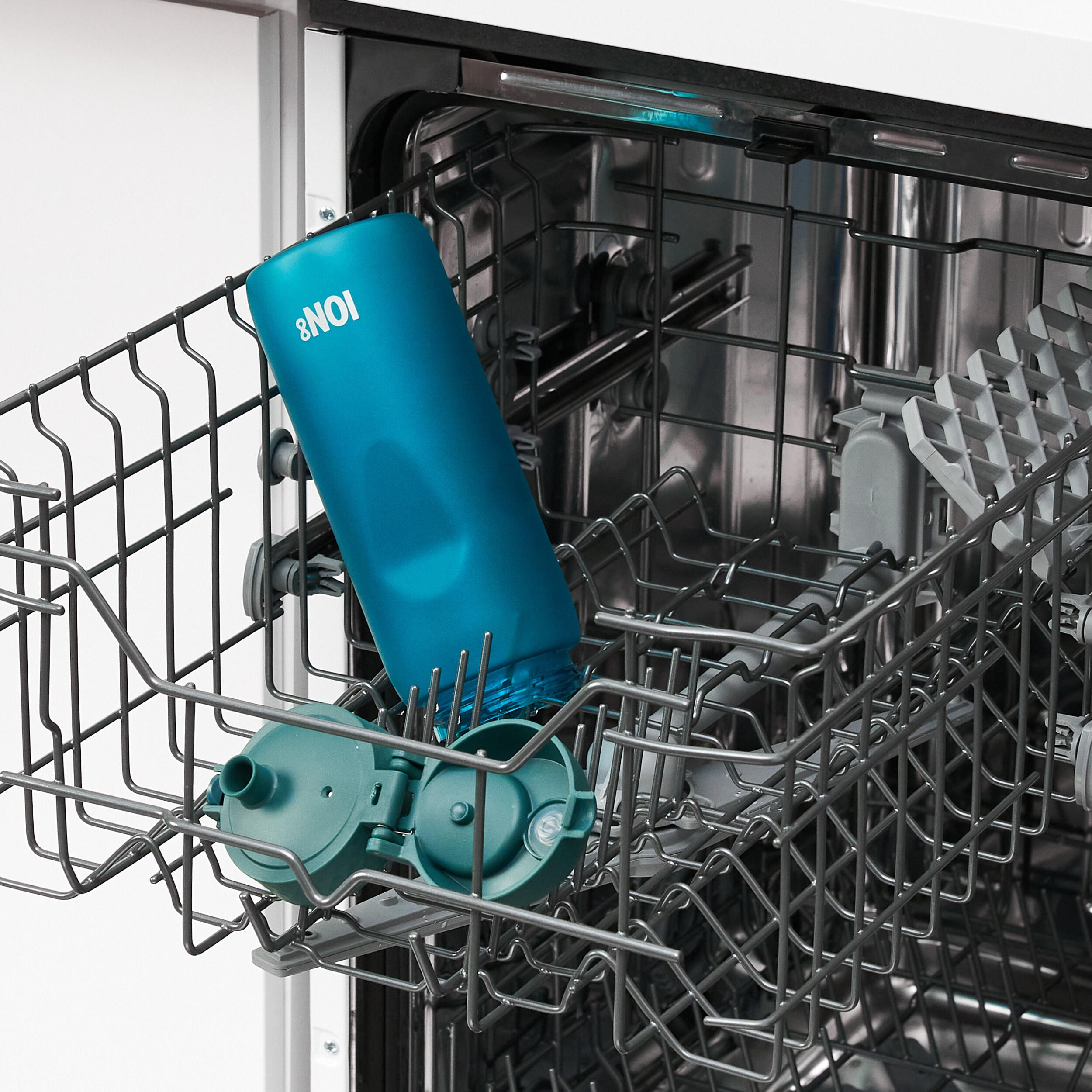 Bidon na wodę ION8 BPA Free 750ml 6/8