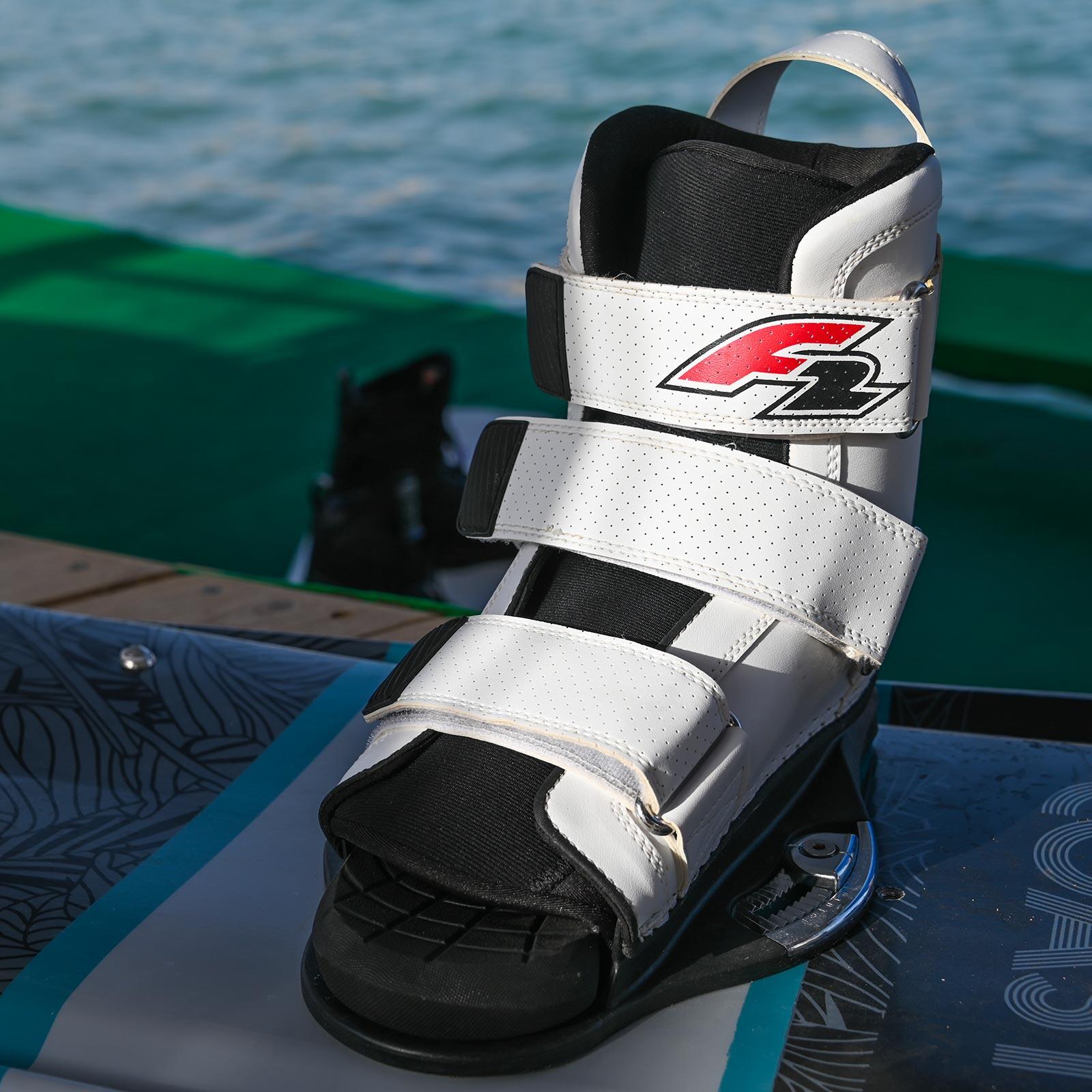 F2 Set Wakeboard Coast Petrol 144cm mit Wakebindung Team Boot L/XL 6/7