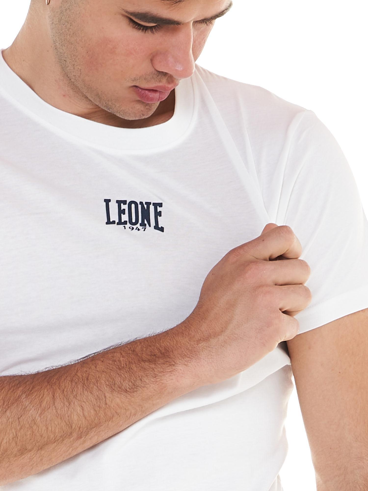 Conjunto masculino completo composto por camiseta e shorts Leone Basic 5/7