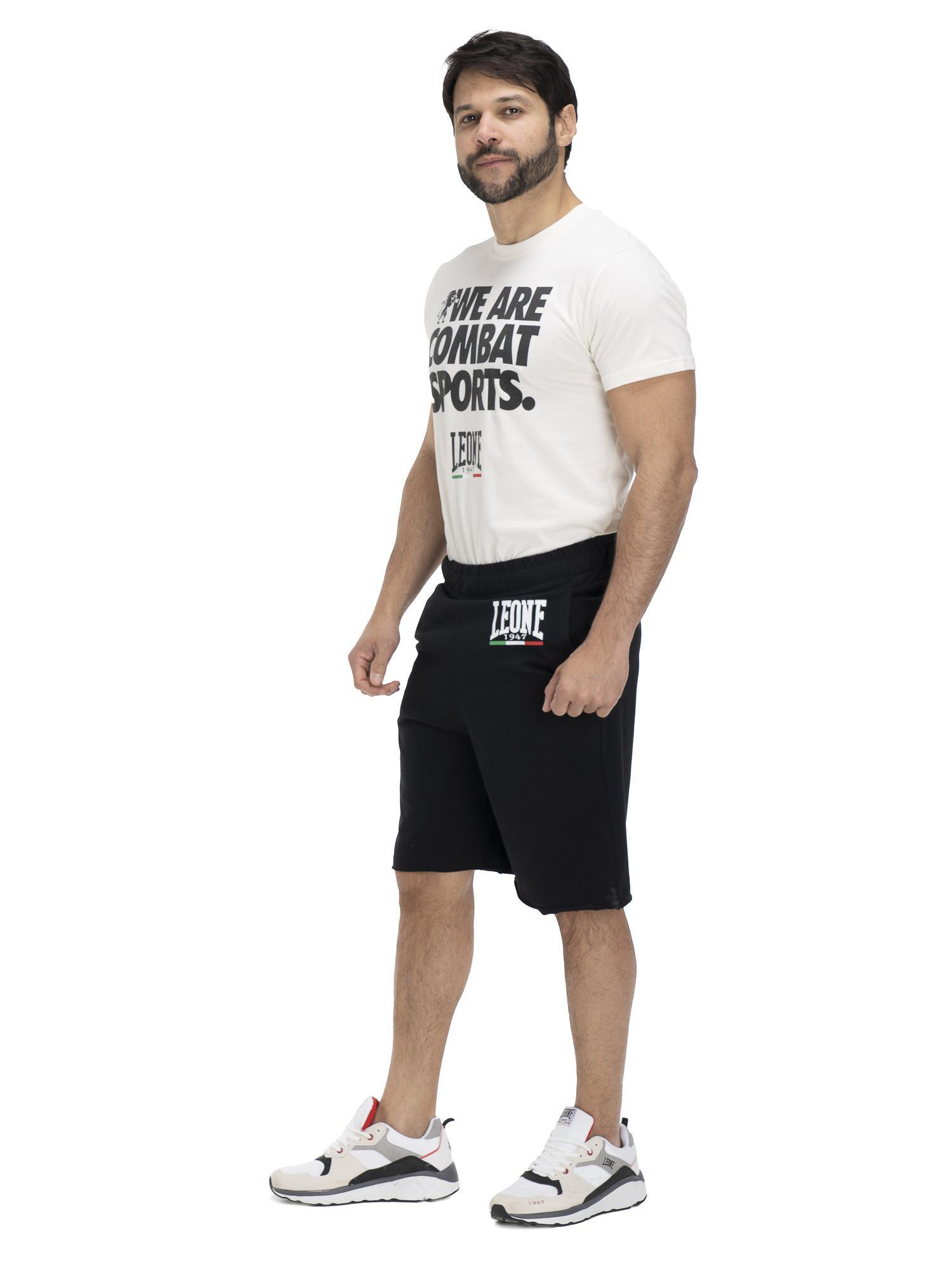 Completo set da uomo composto da t-shirt e pantaloncini Leone Basic 3/8