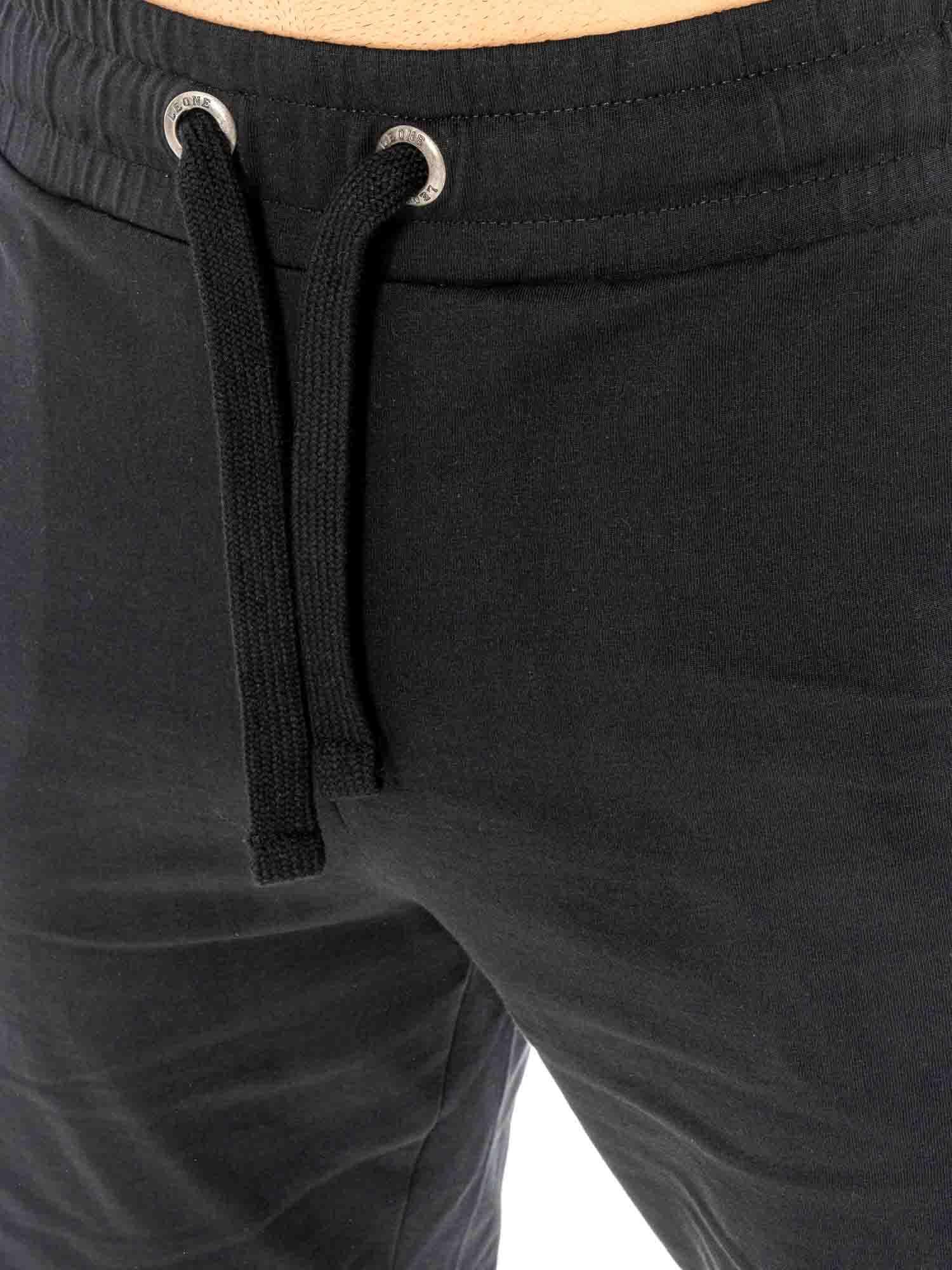 Completo set da uomo composto da t-shirt e pantaloncini Leone Basic 3/7