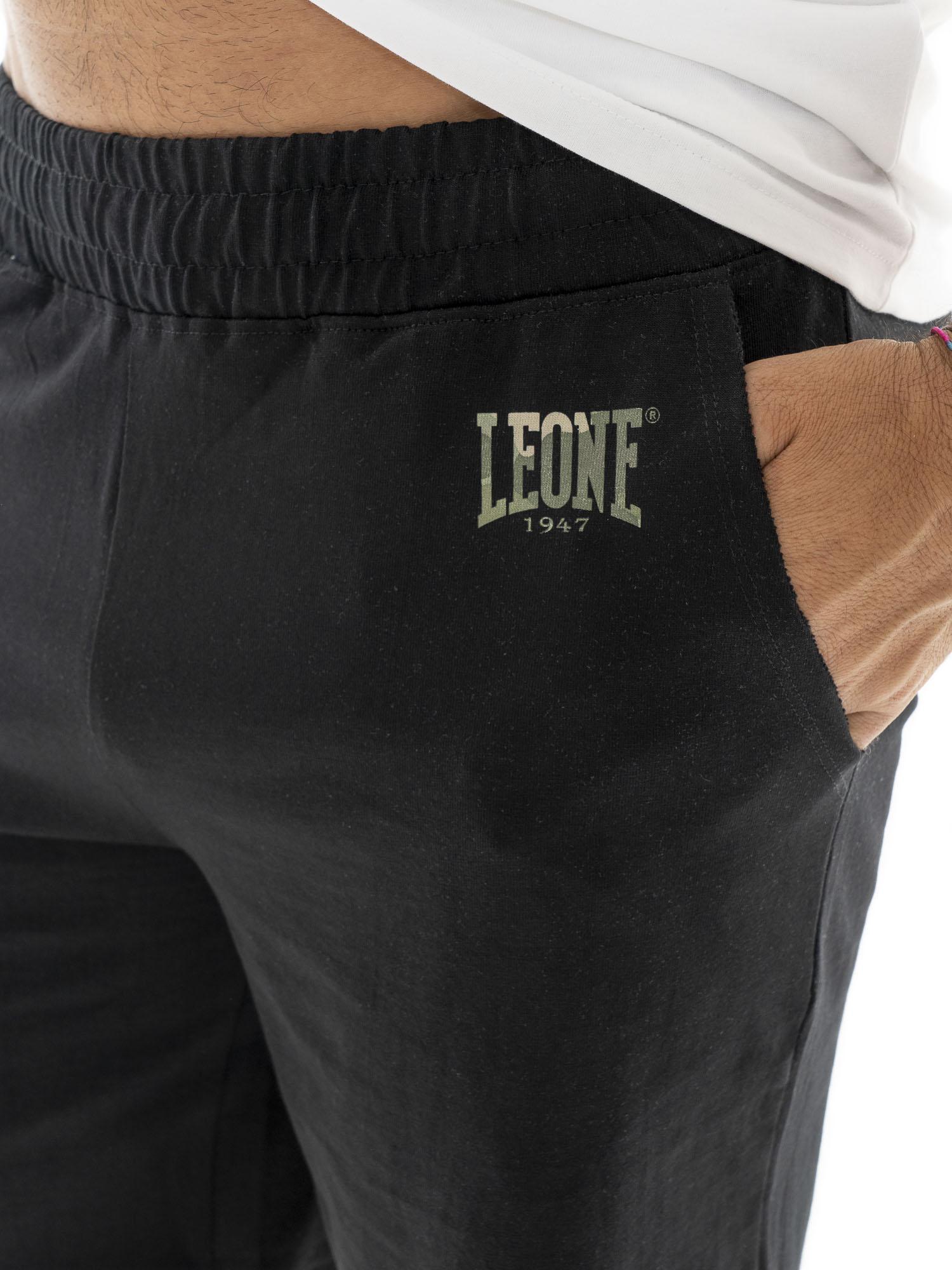 Set completo da uomo con t-shirt e pantaloncino mimetico Leone Military 1947 3/5