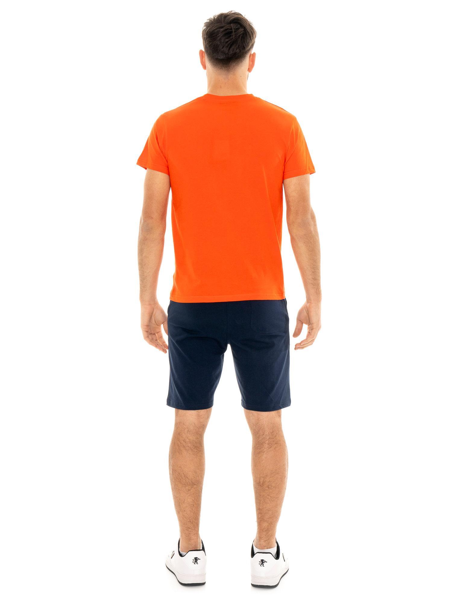 Ensemble complet homme composé du t-shirt et du short Leone Basic 4/7