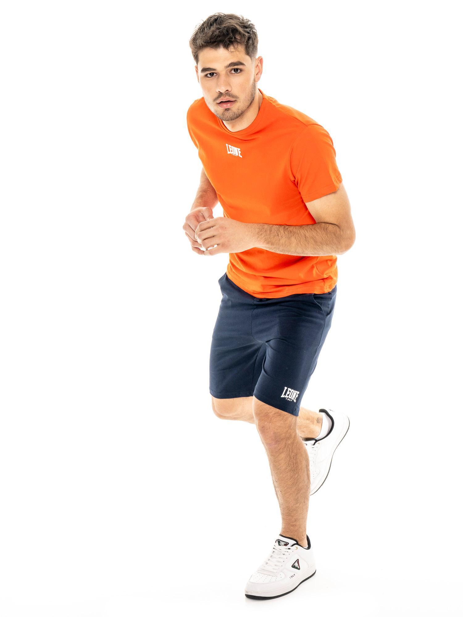 Ensemble complet homme composé du t-shirt et du short Leone Basic 5/7