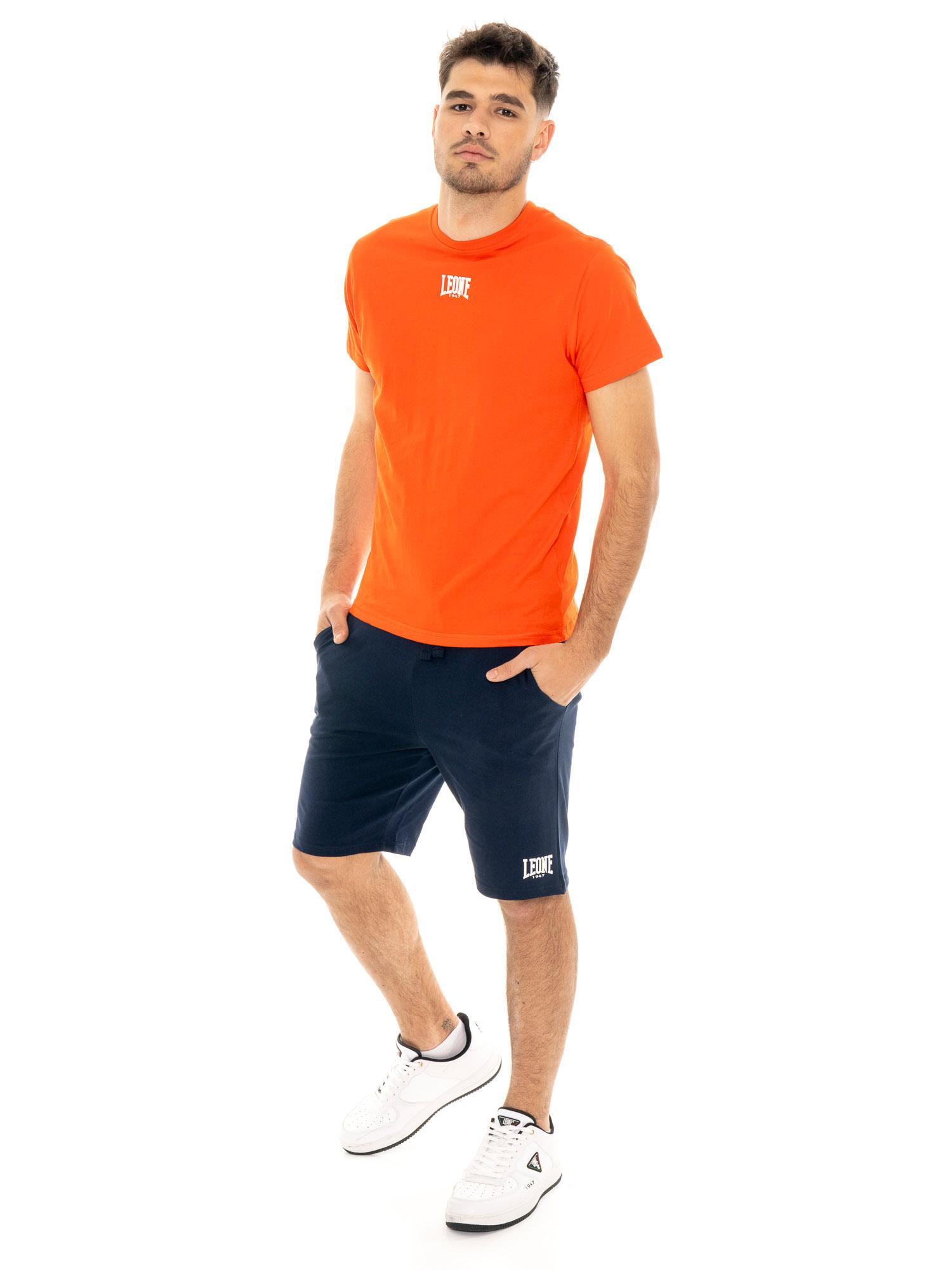 Ensemble complet homme composé du t-shirt et du short Leone Basic 2/7
