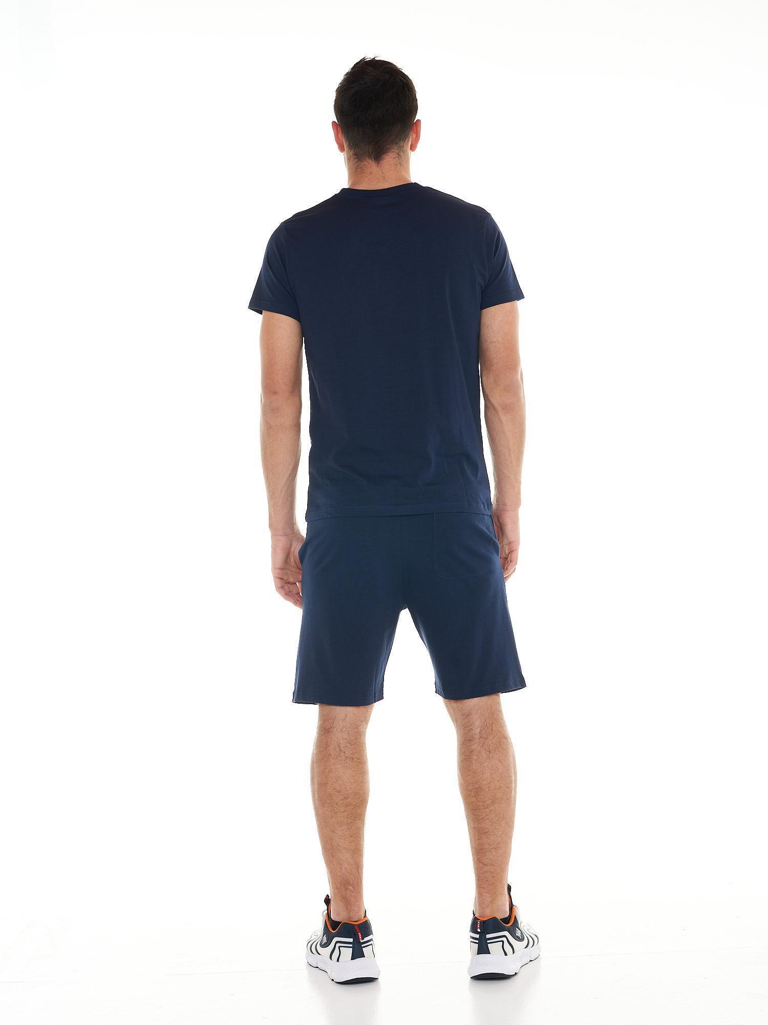 Conjunto masculino completo composto por camiseta e shorts Leone Basic 4/5