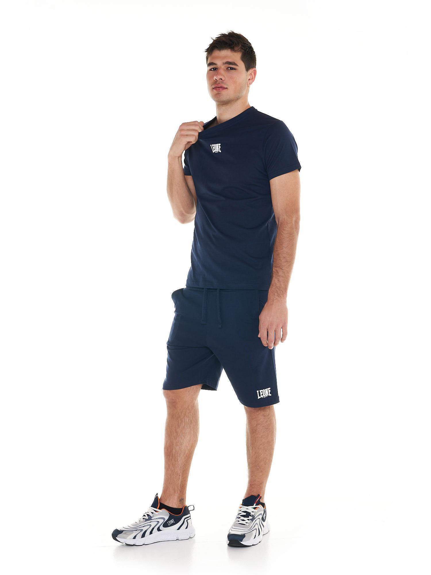 Conjunto masculino completo composto por camiseta e shorts Leone Basic 3/5