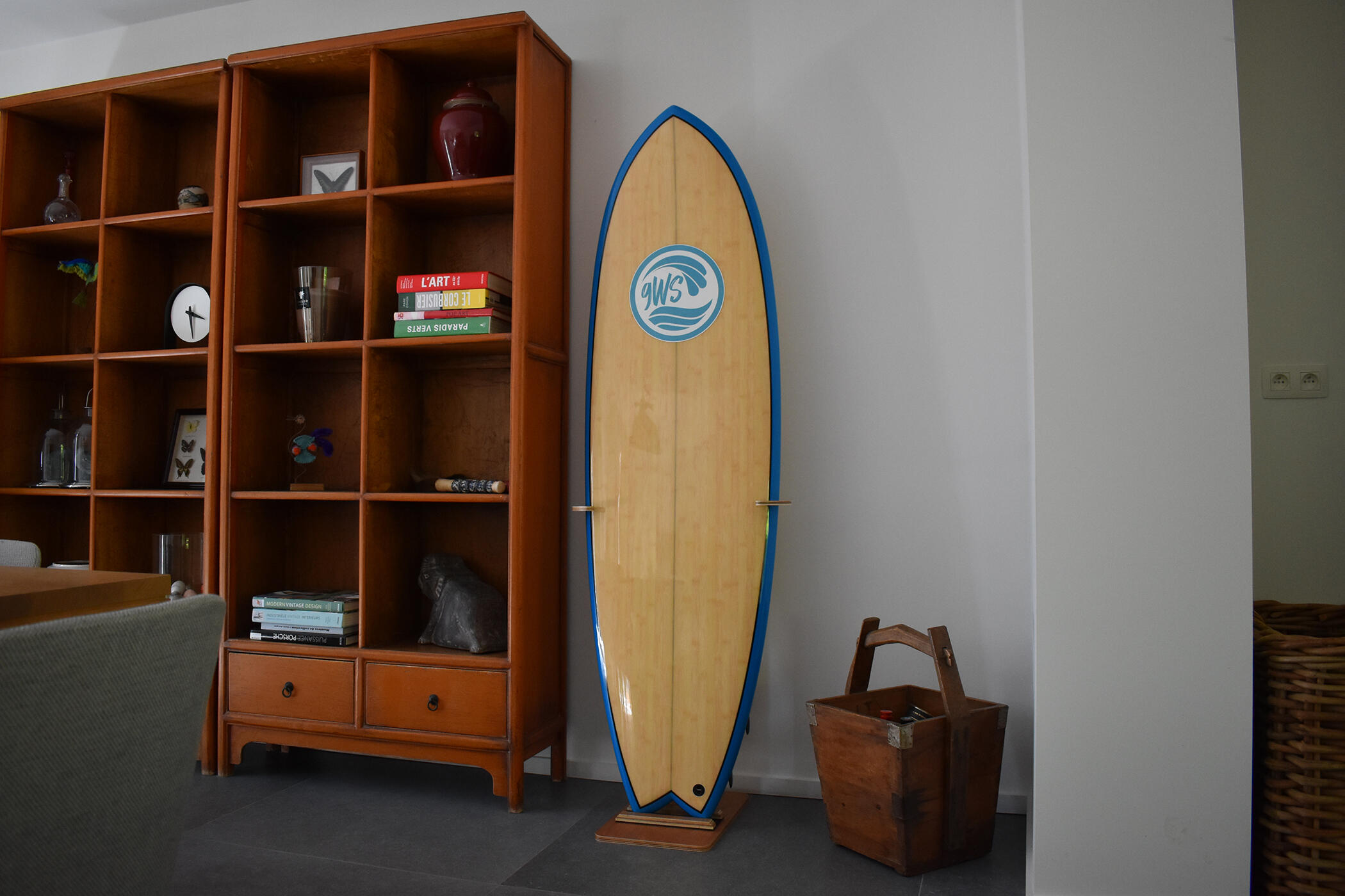 Supporto per tavola da surf in legno 5/5