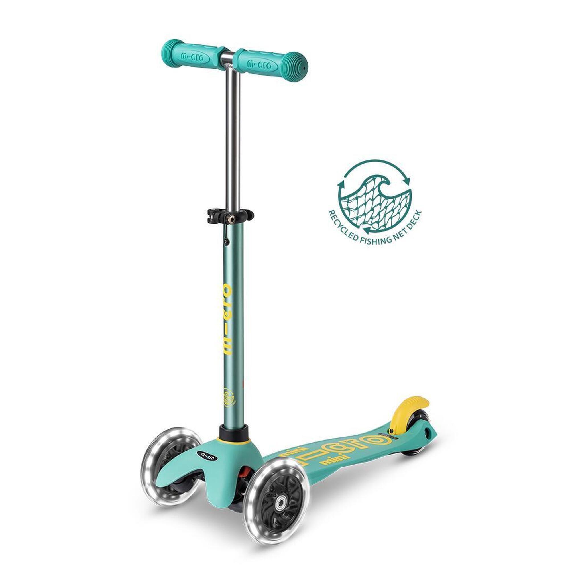 Trottinette 3 roues Mini  Deluxe Eco  LED