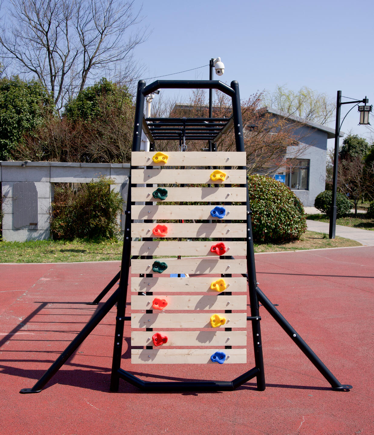 Outdoor Klettergerüst Für Den Garten Mit Kletterwand 2/7