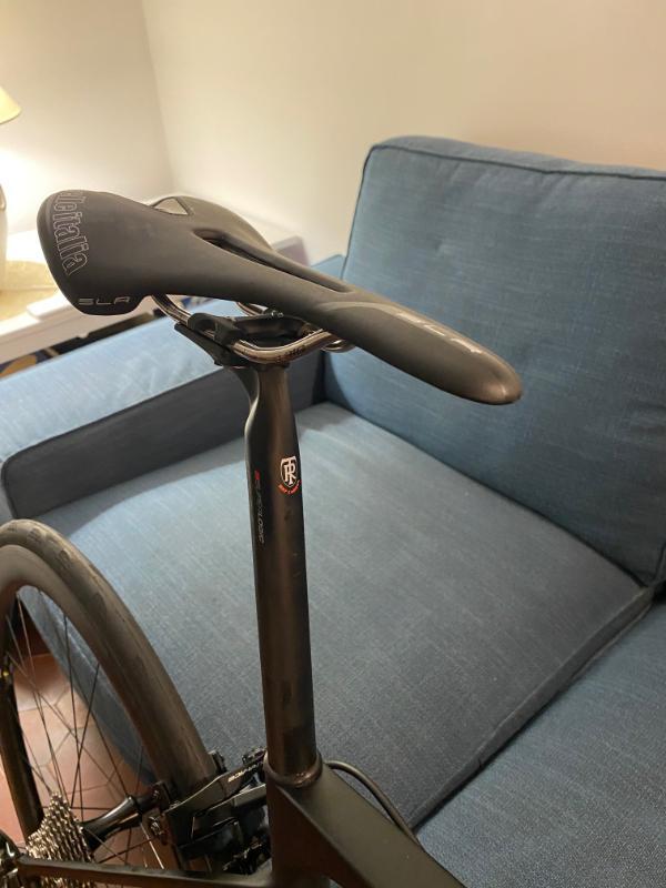 Entre Particuliers - Vélo de compétition Rose Xlite 06, tout carbon, 6. 4/6