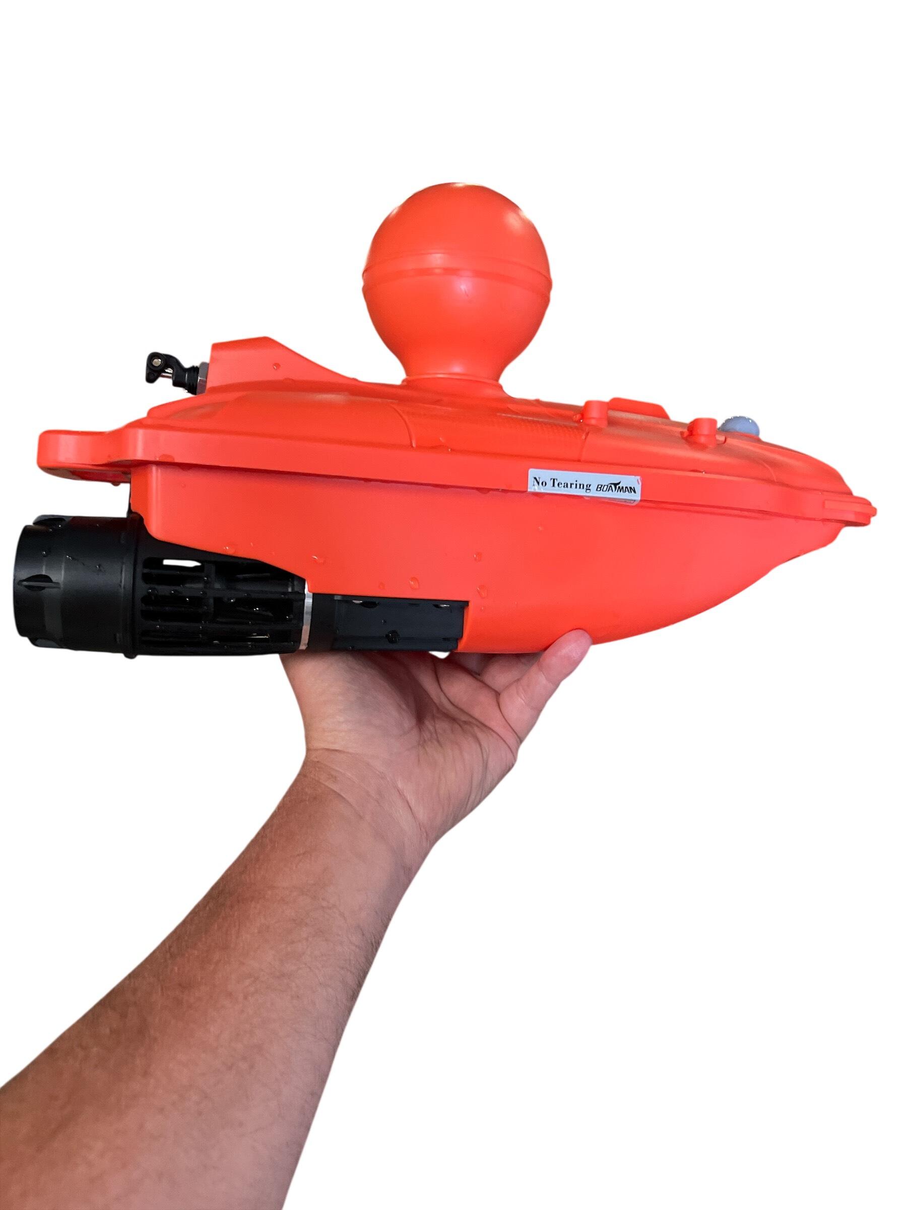 Bateau amorceur Dolphin 7/7