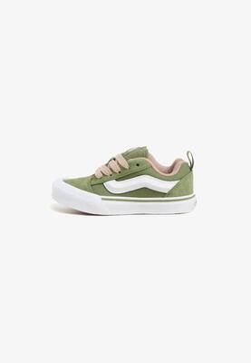 VANS KNU SKOOL