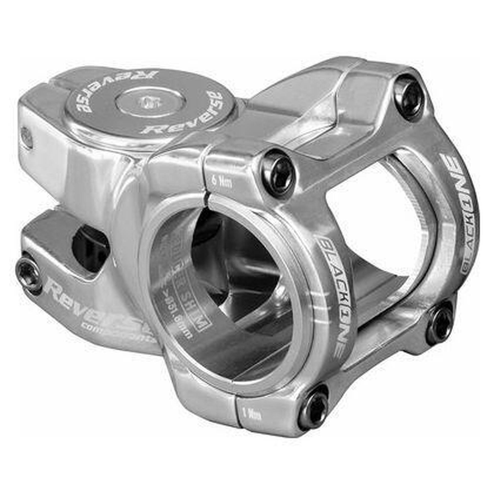Potence Reverse Black One D-2 Titanium 31.8 / 35 mm 8° Noir / Argent      8890€ 9990€ -11%    * La vente débute le 02/06/2025    REVERSE Potence Reverse Black One D-2 Titanium 31.8 / 35 mm 8° Noir / ArgentVendu exclusivement en ligne   