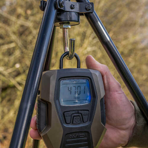 AVID CARP LOK DOWN WEIGH TRI-POD 2/5