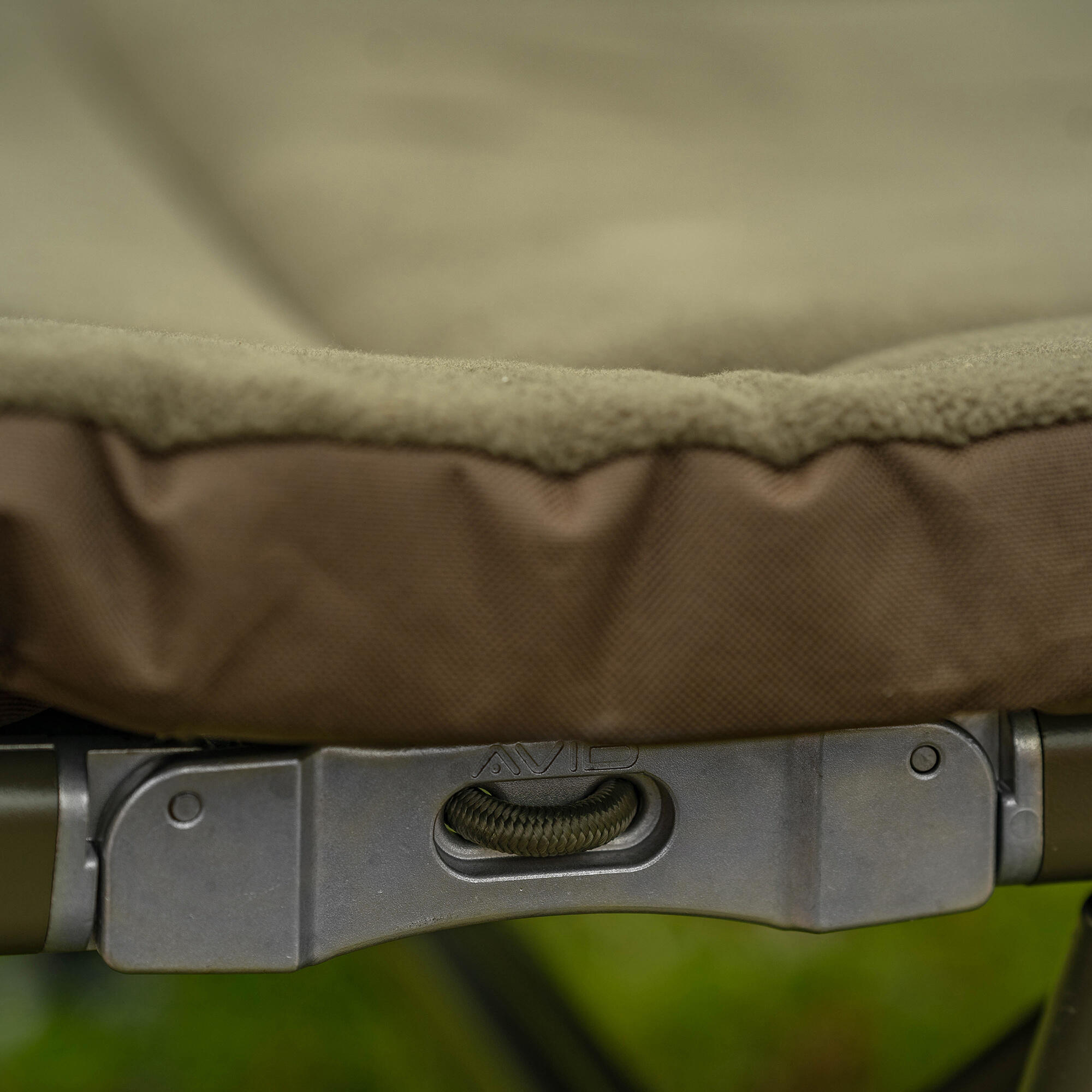 Avid Carp Benchmark Ultra Standard Bed 6/7