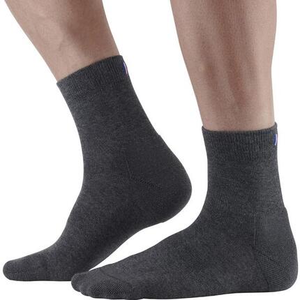 Chaussettes basses en coton bio.