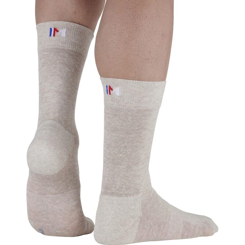 Chaussettes en lin et coton.