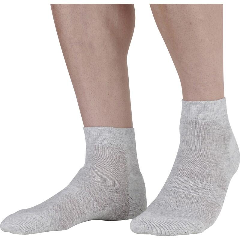 Chaussettes basses en lin et coton. 2/5