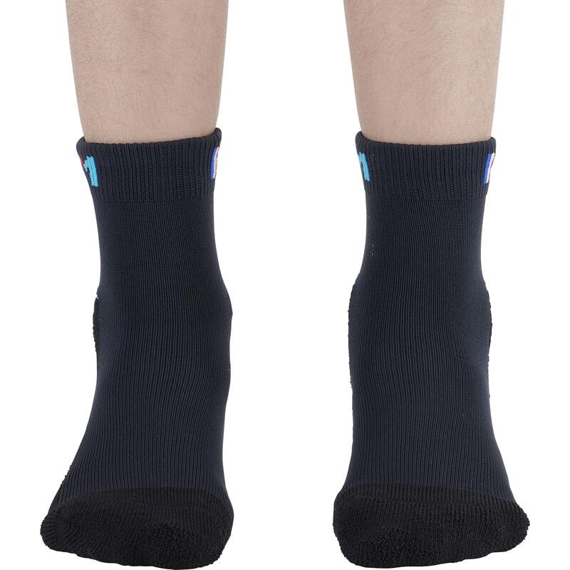 MID JUNIOR - Chaussettes basses et techniques de randonnée pour les juniors. 3/5