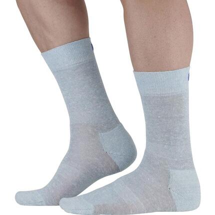 Chaussettes en lin et coton.