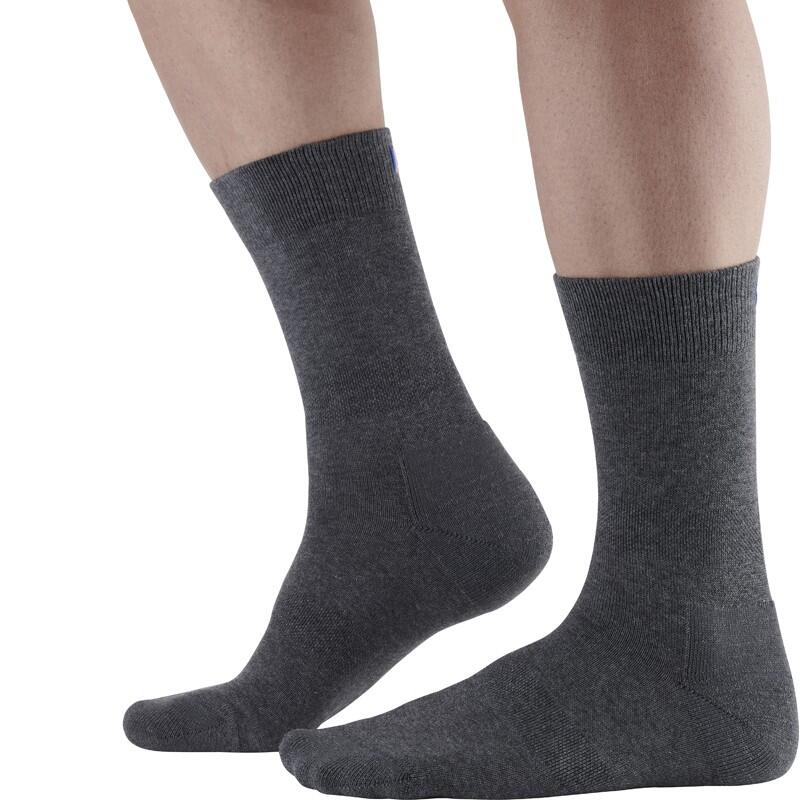 Chaussettes de ville en coton bio.