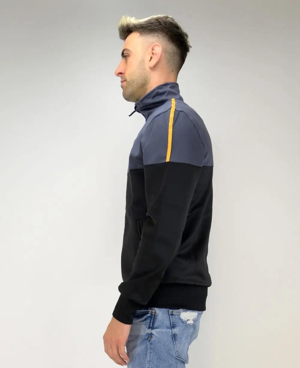 Cardigan Real Madrid noir et or haut de gamme 4/6