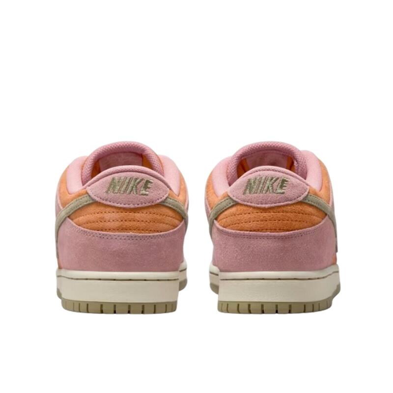 SB Dunk Low Red Stardust