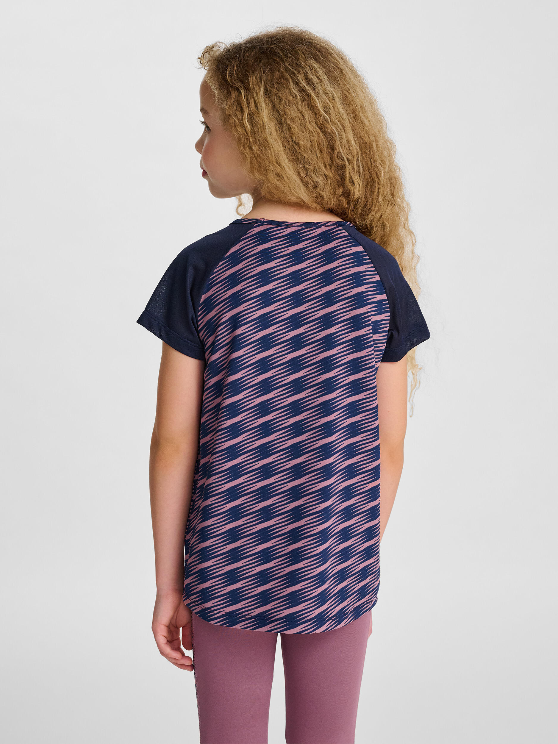 T-shirt da bambina Hummel Mix 2/7