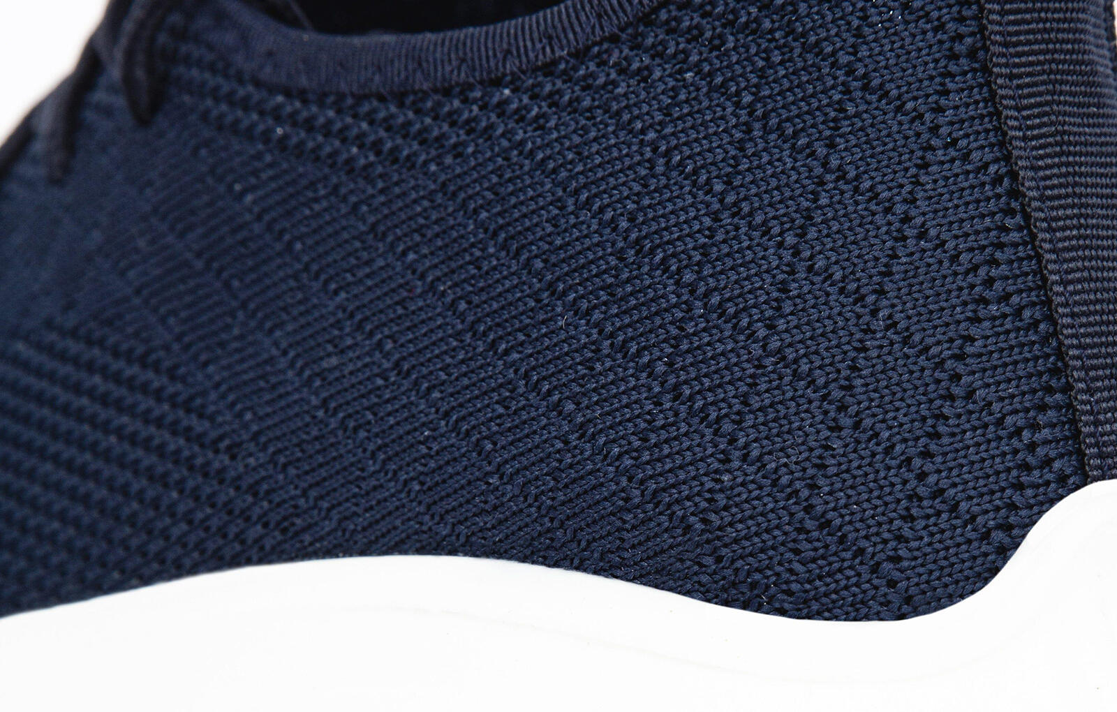 Crosshatch Trevel Mens Trainers 3/3