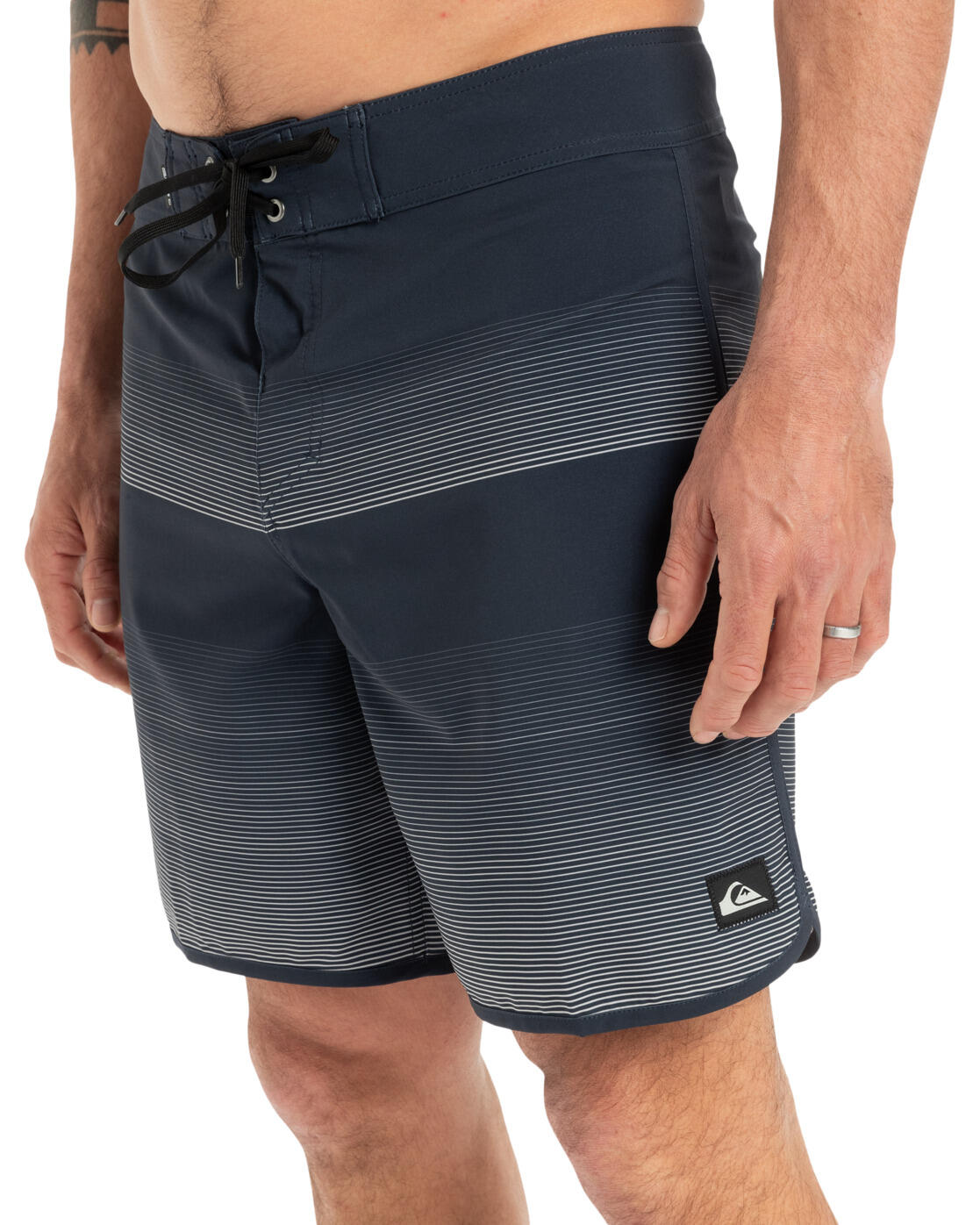 Spodenki boardshort dla Mężczyzn SURFSILK SCALLOP 18" Czarny 4/4