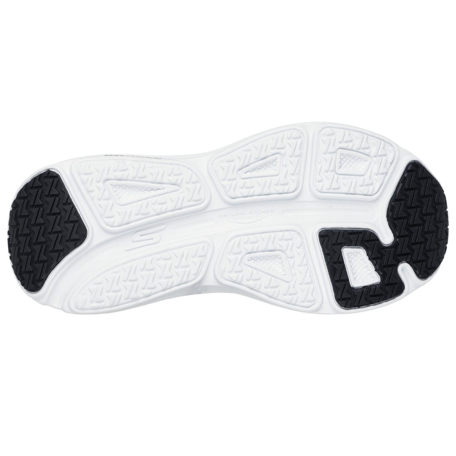 Baskets FEMME Skechers  Max Cushioning Endeavour BLANC 5/7