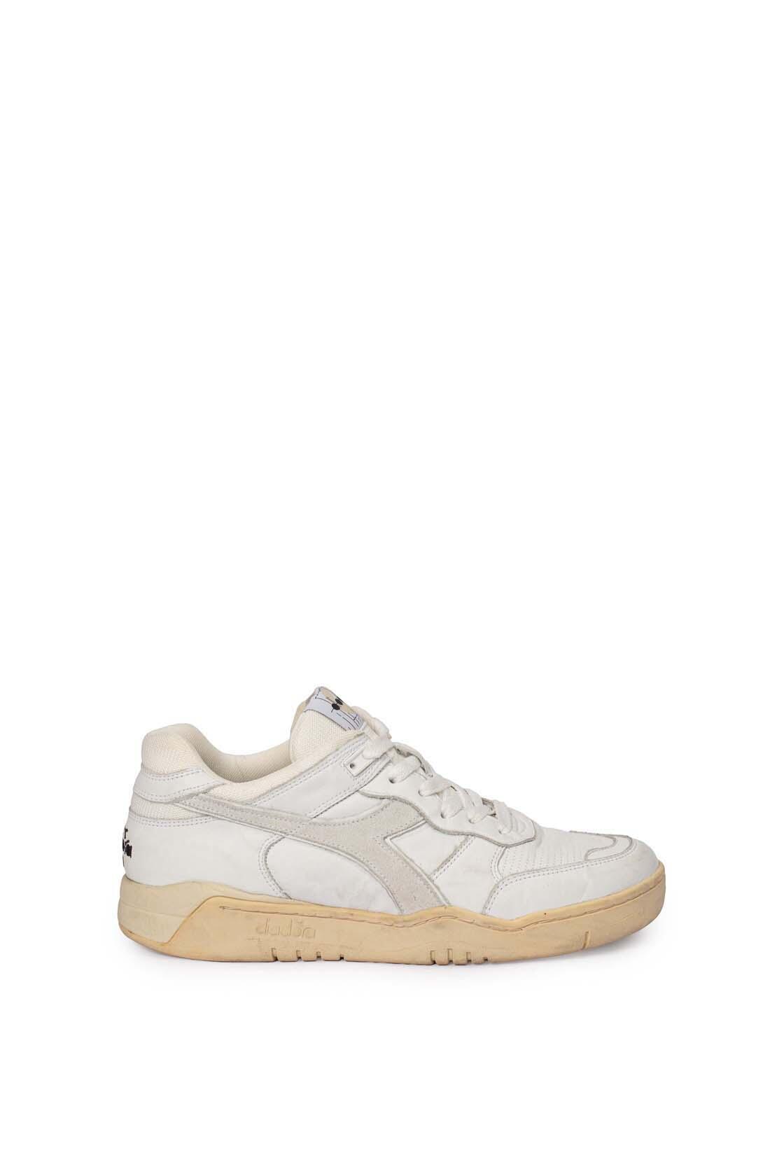 DIADORA picture