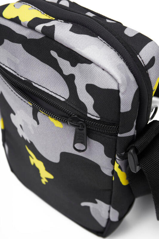 CATERPILLAR CAT Ryan Shoulder Bag 84058-634 – AOP Camo Black/Grey/Yellow 3/3
