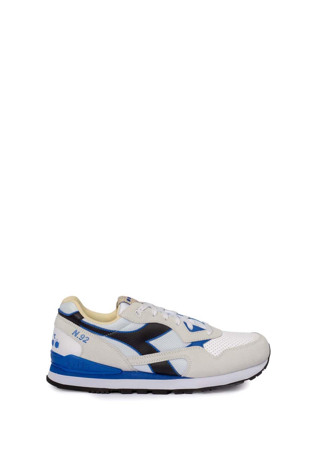 DIADORA picture