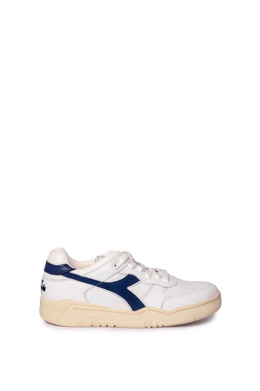 DIADORA picture