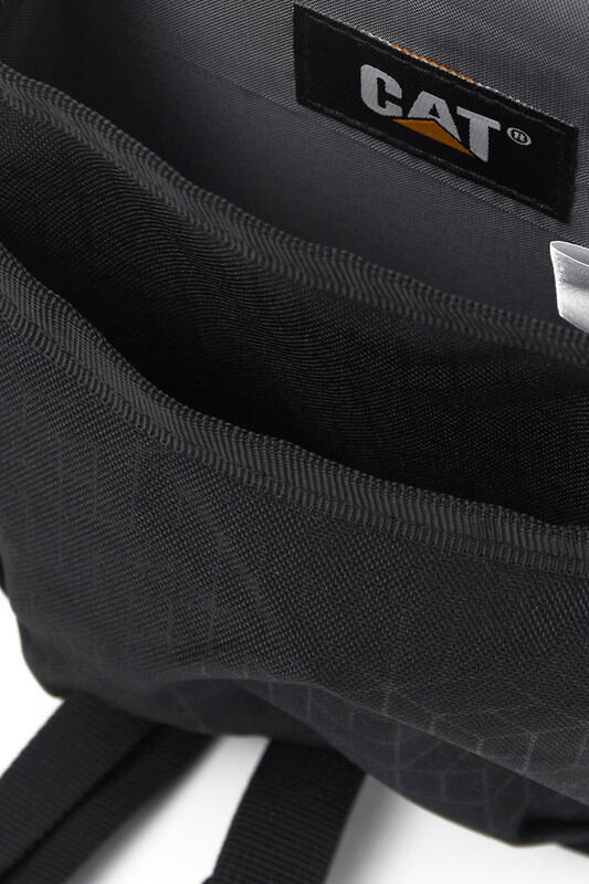 CATERPILLAR CAT Rhett Utility Bag 84717 – Black Heat Embossed 478 2/3
