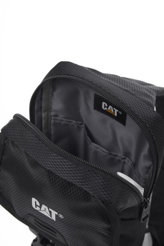 CAT Zainetto monospalla Urban Mountaineer line Ajo Peak Sling Bag 84714 Black 3/3